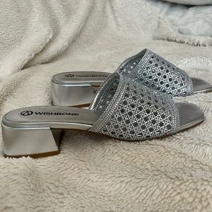 Wishbone silver metallic sandal, low heal, size 8.5